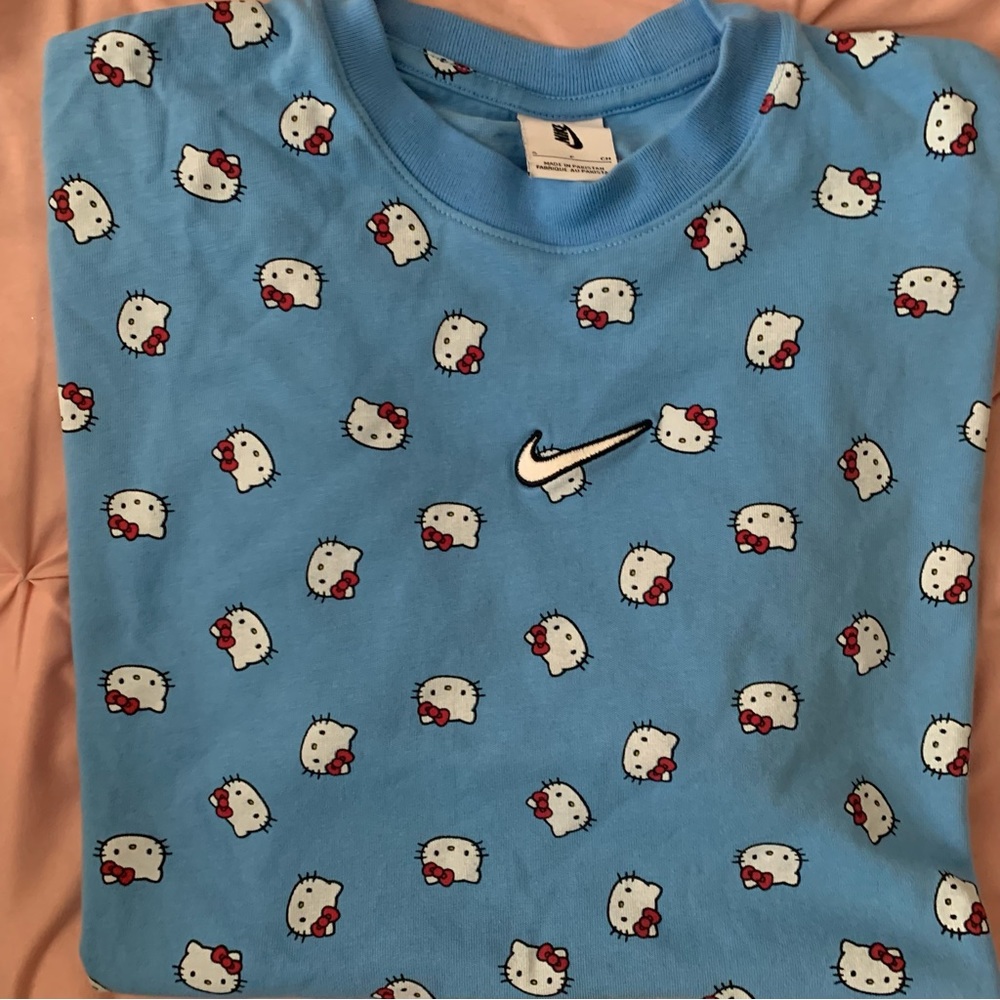 Hello Kitty Collab NIKE